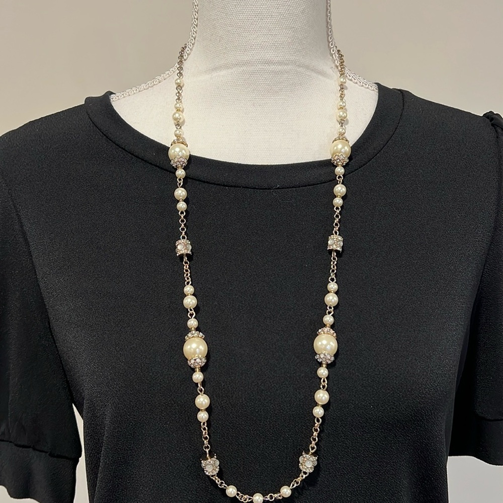 Banana Republic Gold Tone and Beads Necklace